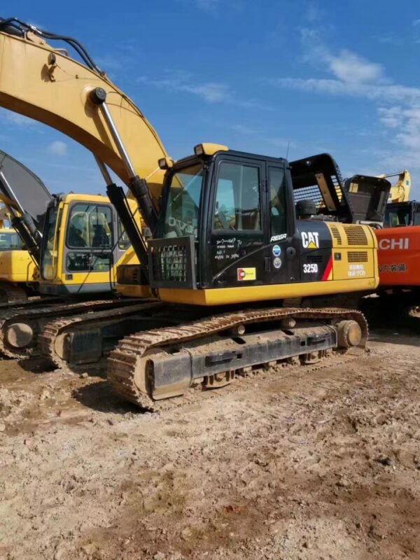 Cat 325d excavator