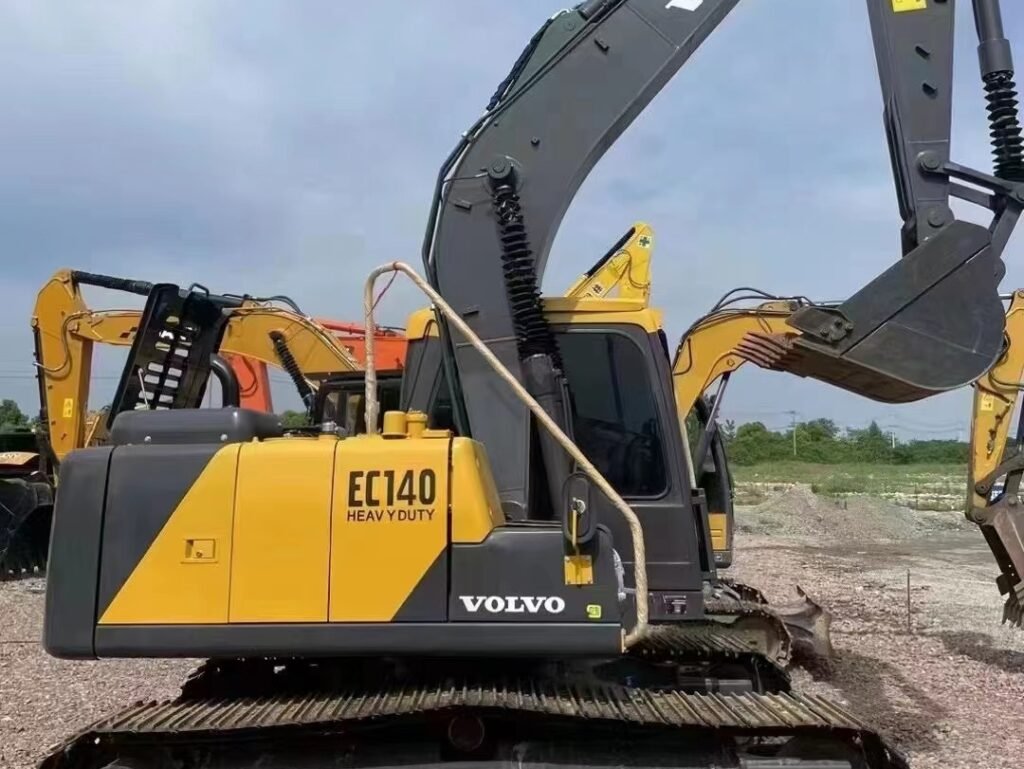 How to Fully Protect Excavators During Cross-Border Transportation and Storage to Prevent Accidental Loss and Damage?